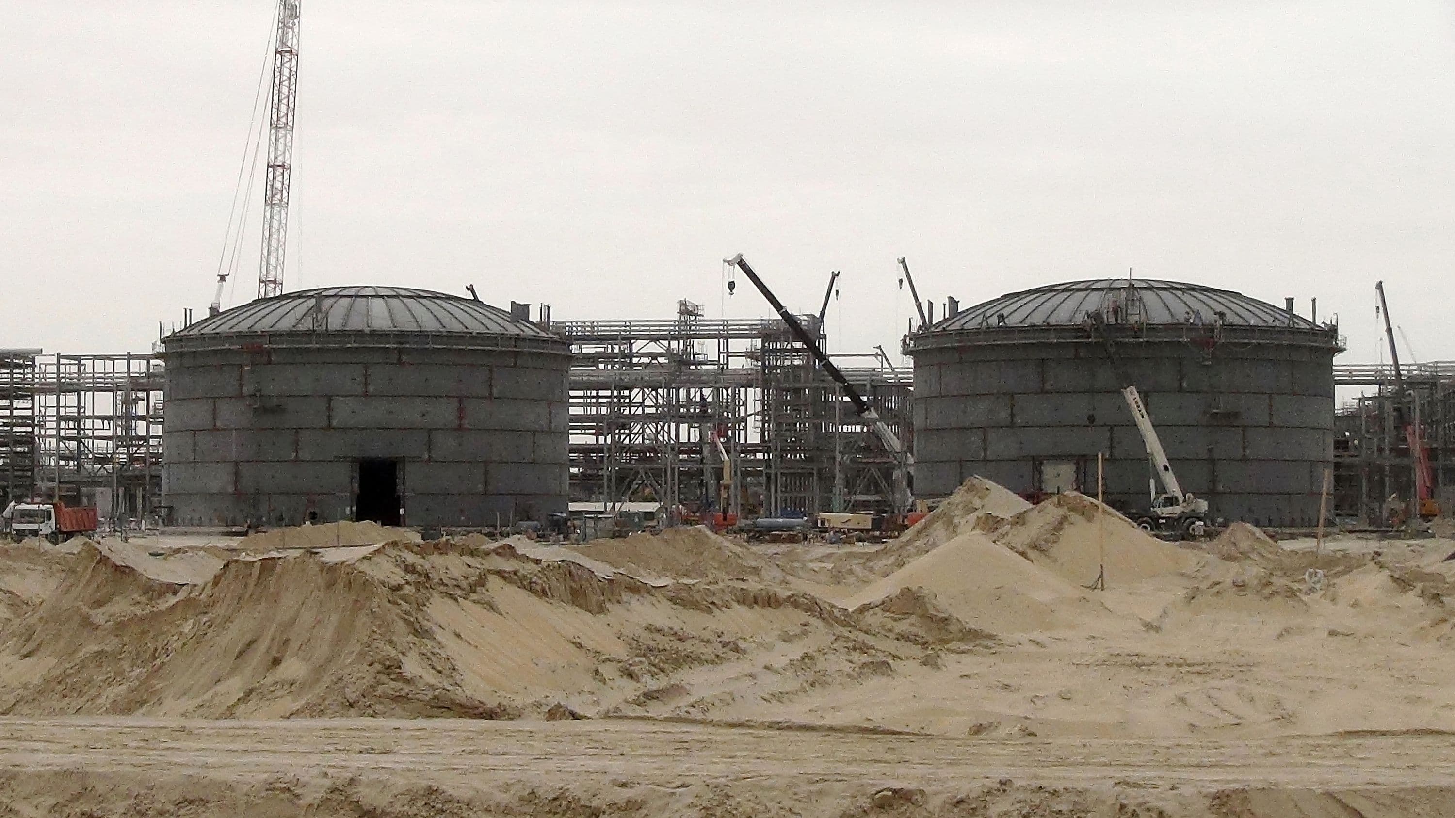 Wastewater tank construction