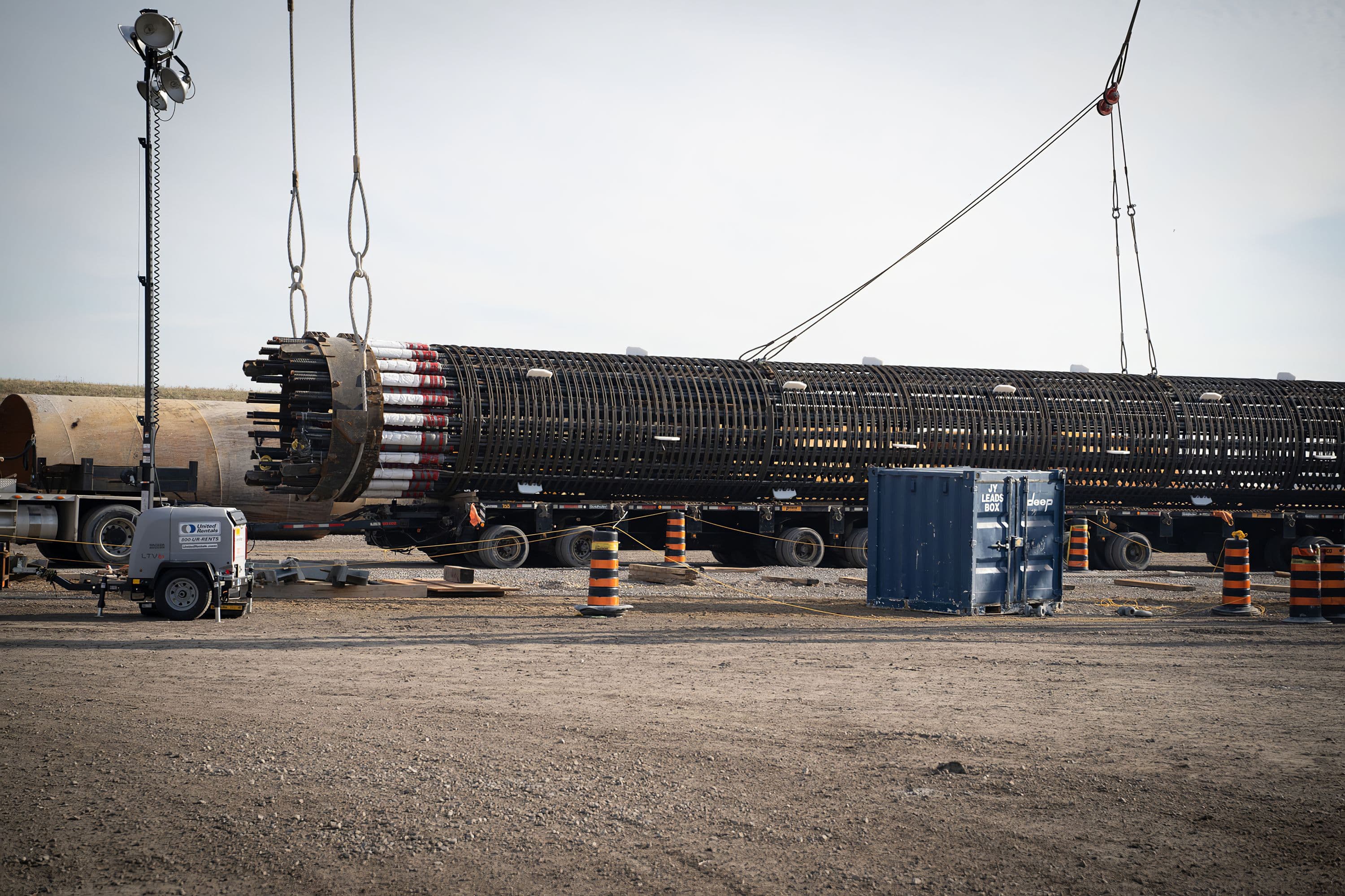 Lift of support structure for shaft concrete