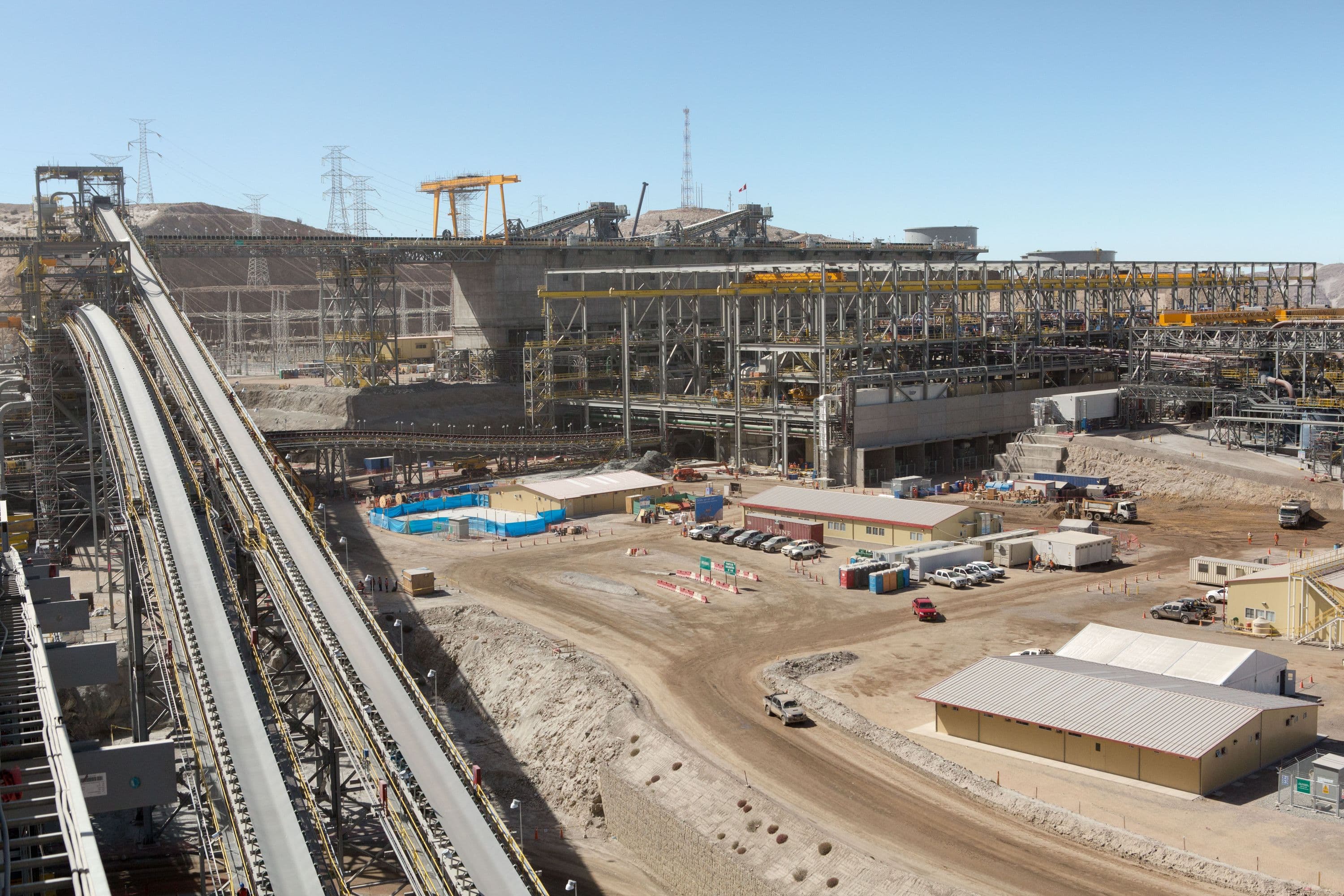 Crushing and grinding circuits