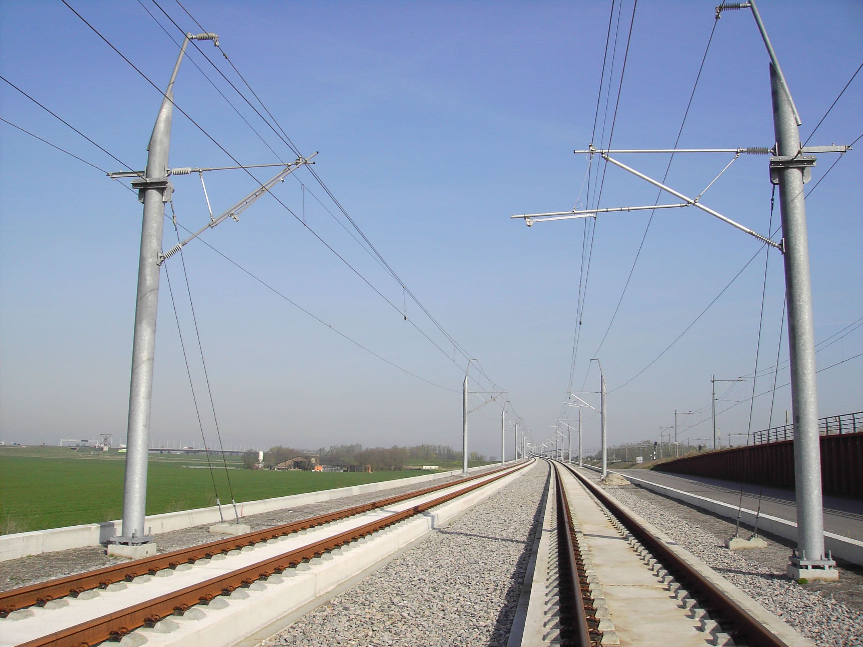 HSL-Zuid approach to southern side of Hollandsch Diep Bridge