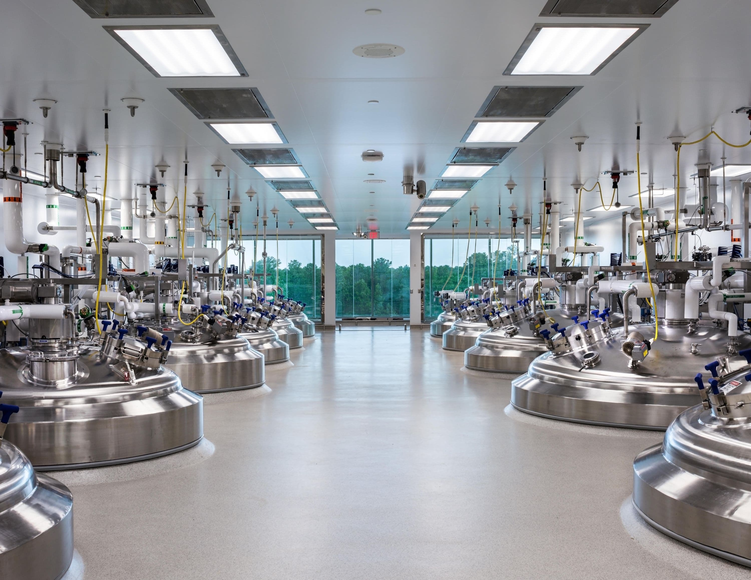 Fractionation building precipitation area